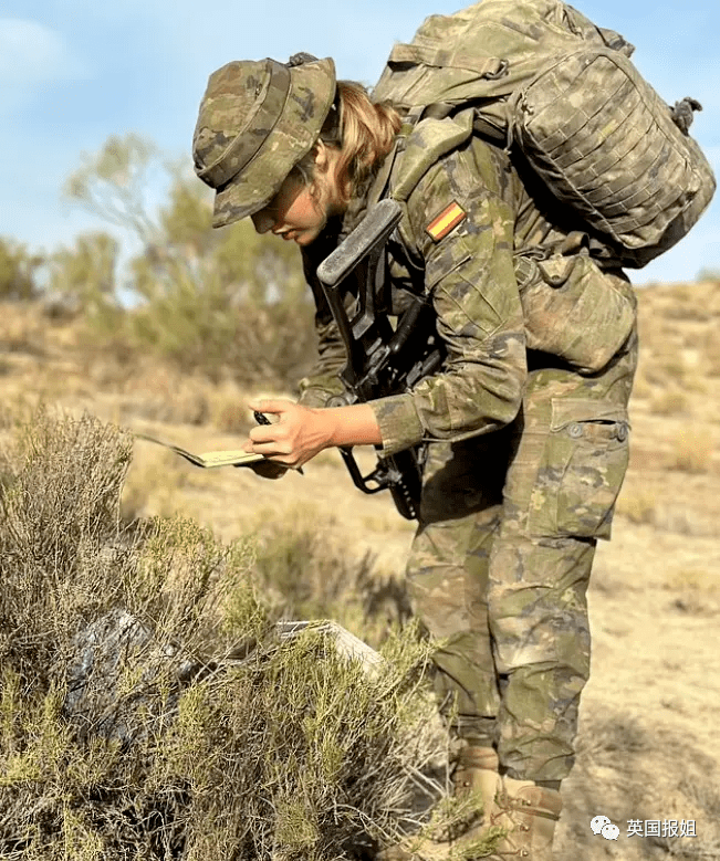 澳洲:澳洲最美公主18岁成人礼震撼全球！能文能武气场全开澳洲，天生女王范儿！